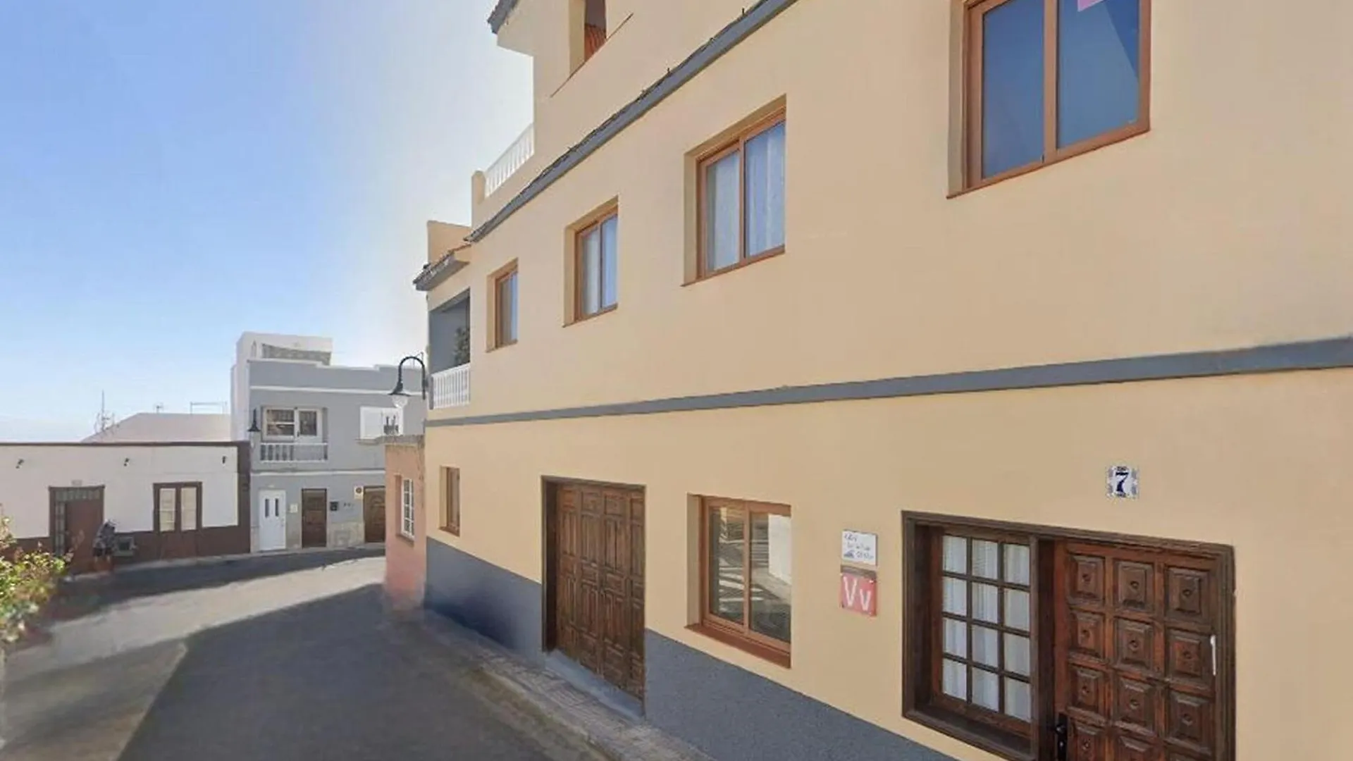 Vintage Style Holiday Home Near The Beach 로스실로스