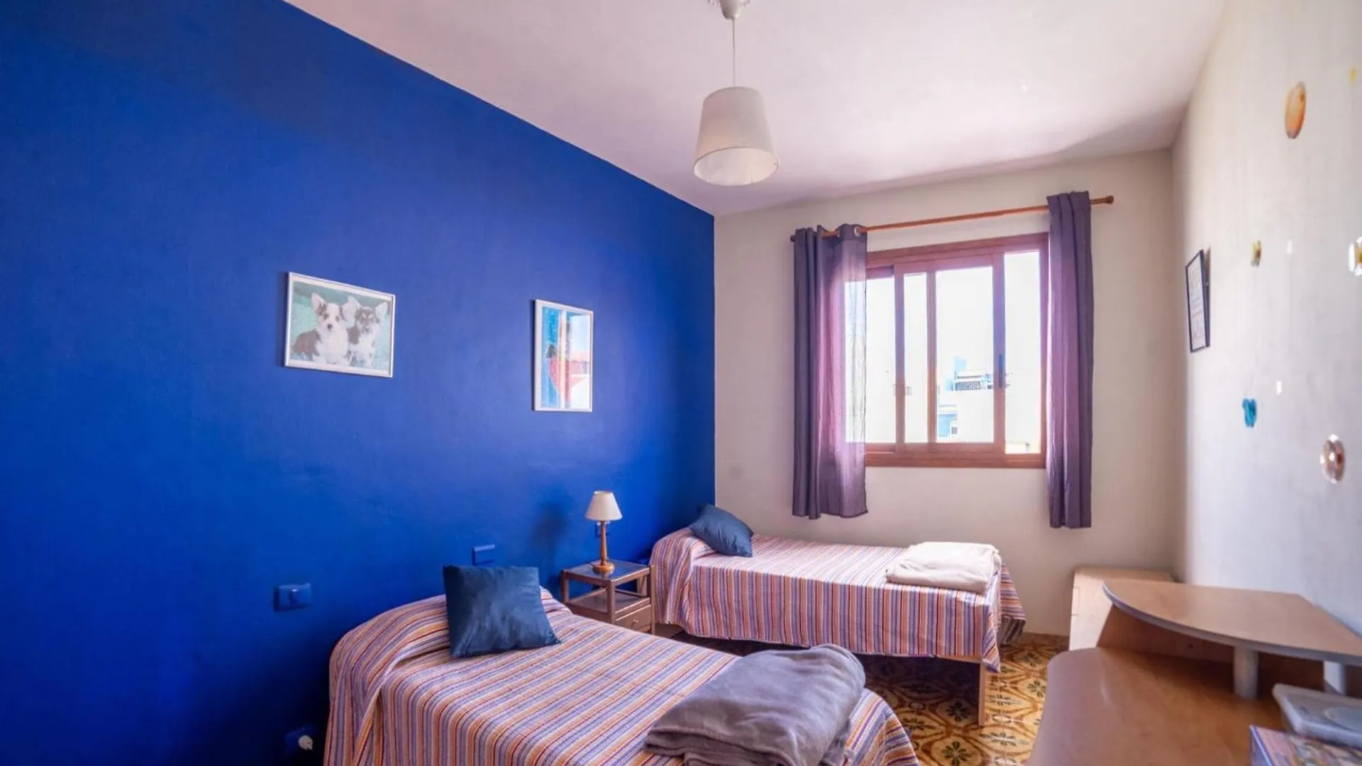 Vintage Style Holiday Home Near The Beach 로스실로스 0*,